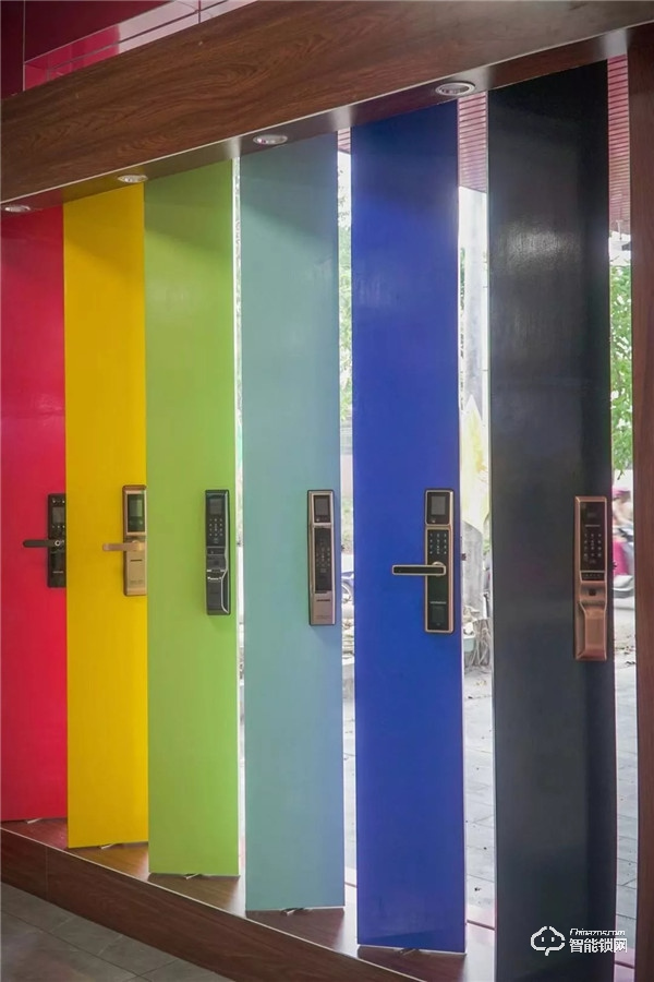 喜訊｜皇家金盾智能鎖強勢入駐潮州蘇寧易購云店