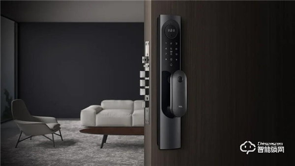 TCL智能家居物聯(lián)網(wǎng)智能鎖K6X：采用智慧鎖體，配備超大指紋識別區(qū)