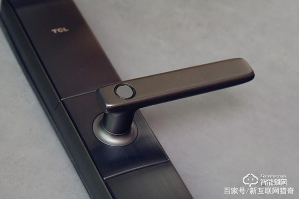 未關(guān)門立即提醒，指紋識(shí)別又快又準(zhǔn)，TCL K5智能鎖實(shí)測(cè)體驗(yàn)