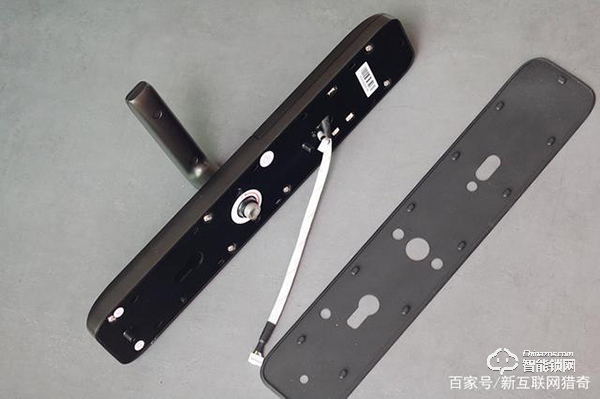 未關(guān)門立即提醒，指紋識(shí)別又快又準(zhǔn)，TCL K5智能鎖實(shí)測(cè)體驗(yàn)