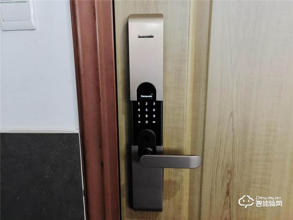 顏值、安全、智能，松下72系智能鎖使用評(píng)測