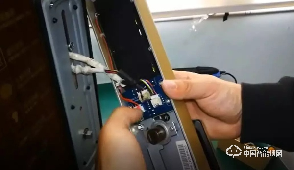 【UIOT有鎖分享】智能門鎖的安裝注意事項