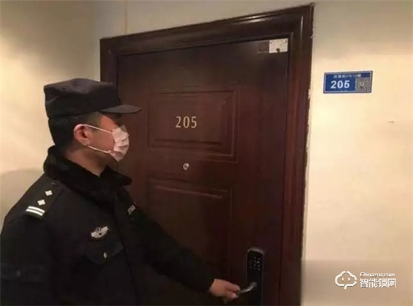 智能門鎖助力疫情防控,南京棲霞公安這波“戰(zhàn)疫”操作太硬核! 智能門鎖助力疫情防控,南京棲霞公安這波“戰(zhàn)疫”操作太硬核!