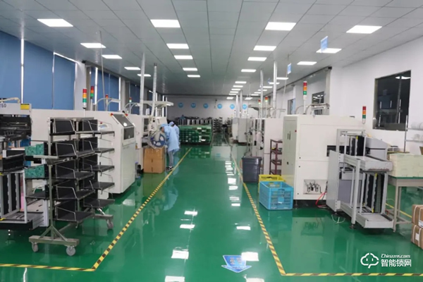 “隱貴房企”升龍集團蒞臨超人科技參觀考察