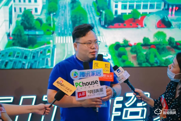 “隱貴房企”升龍集團蒞臨超人科技參觀考察