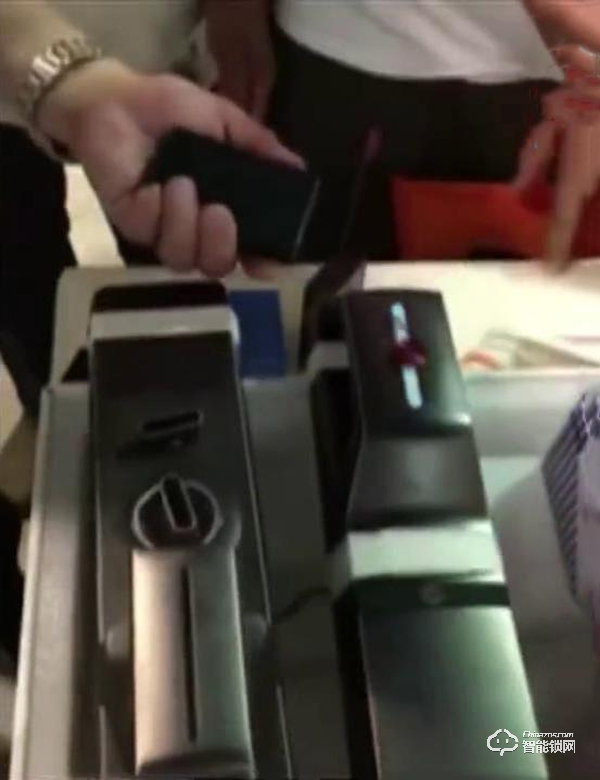 數千元買的智能鎖變“智障鎖” “有家難回”真鬧心