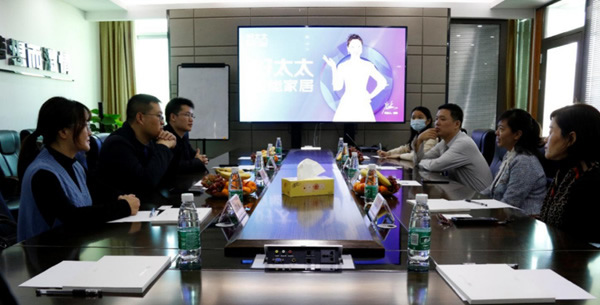 中國電研日電事業(yè)部領(lǐng)導(dǎo)專家組蒞臨好太太智能家居參觀交流