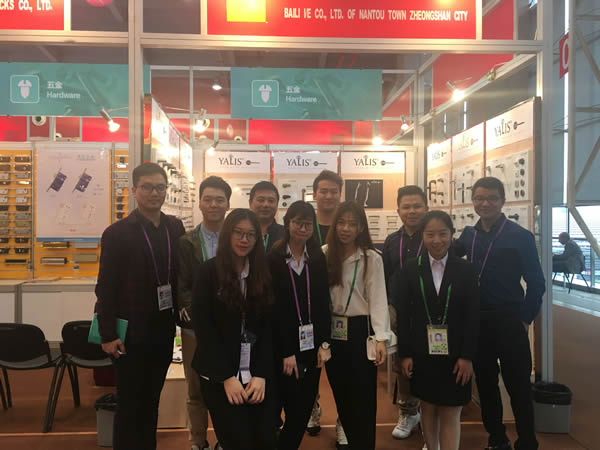 YALIS雅麗斯門(mén)鎖震撼亮相第123屆廣交會(huì)