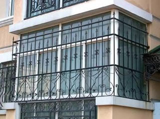 防賊防盜防老王，家庭安全靠德犬