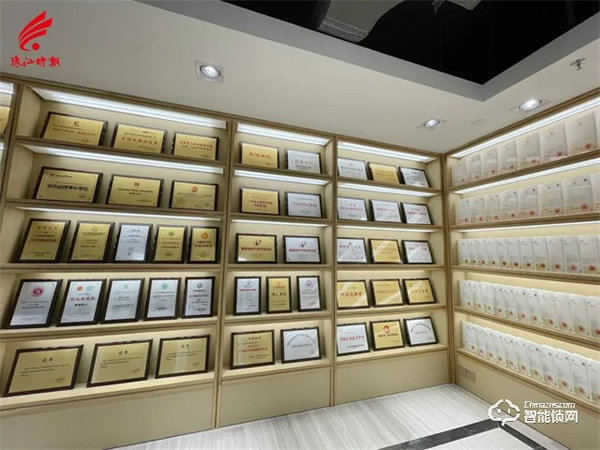 乘“中國速度”,匯泰龍全力打造中國智能鎖好品牌 乘“中國速度”,匯泰龍全力打造中國智能鎖好品牌