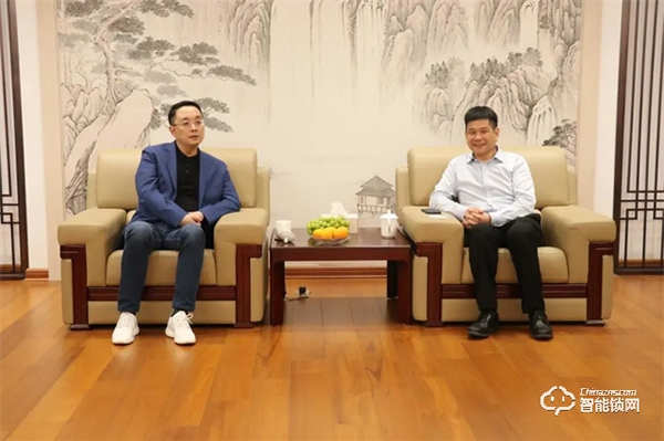 江西省都昌縣委書記邱艦帶隊考察王力 江西省都昌縣委書記邱艦帶隊考察王力