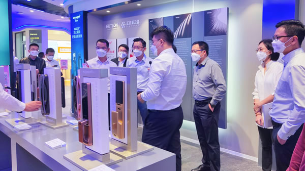 全民換鎖,暢享智能!政企聯動,匯泰龍與南海電信達成戰略合作! 全民換鎖,暢享智能!政企聯動,匯泰龍與南海電信達成戰略合作!