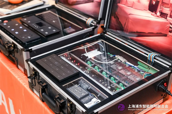 以城聚才，共筑“光”明！邦奇智能精彩亮相十城千人天光云影計劃·重慶站