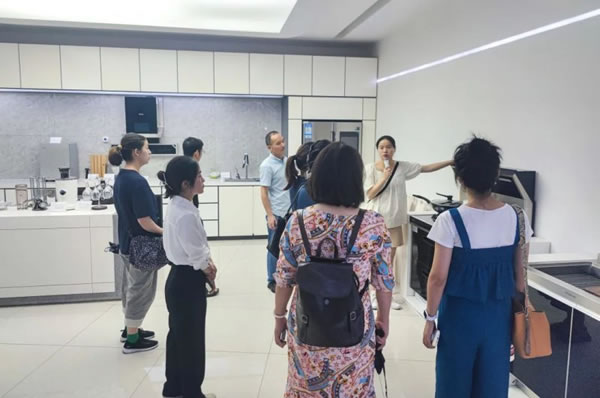 為教師“賦能”，榮事達智能家居校企聯(lián)動協(xié)同育人_9