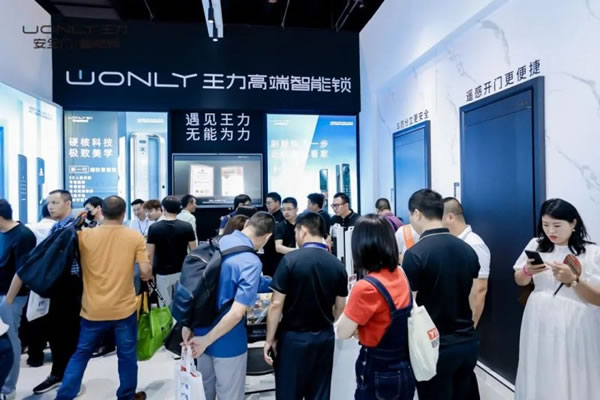 王力打造入戶門風向標驚艷全場，載譽收官！_3