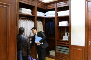 華日家具木門展示